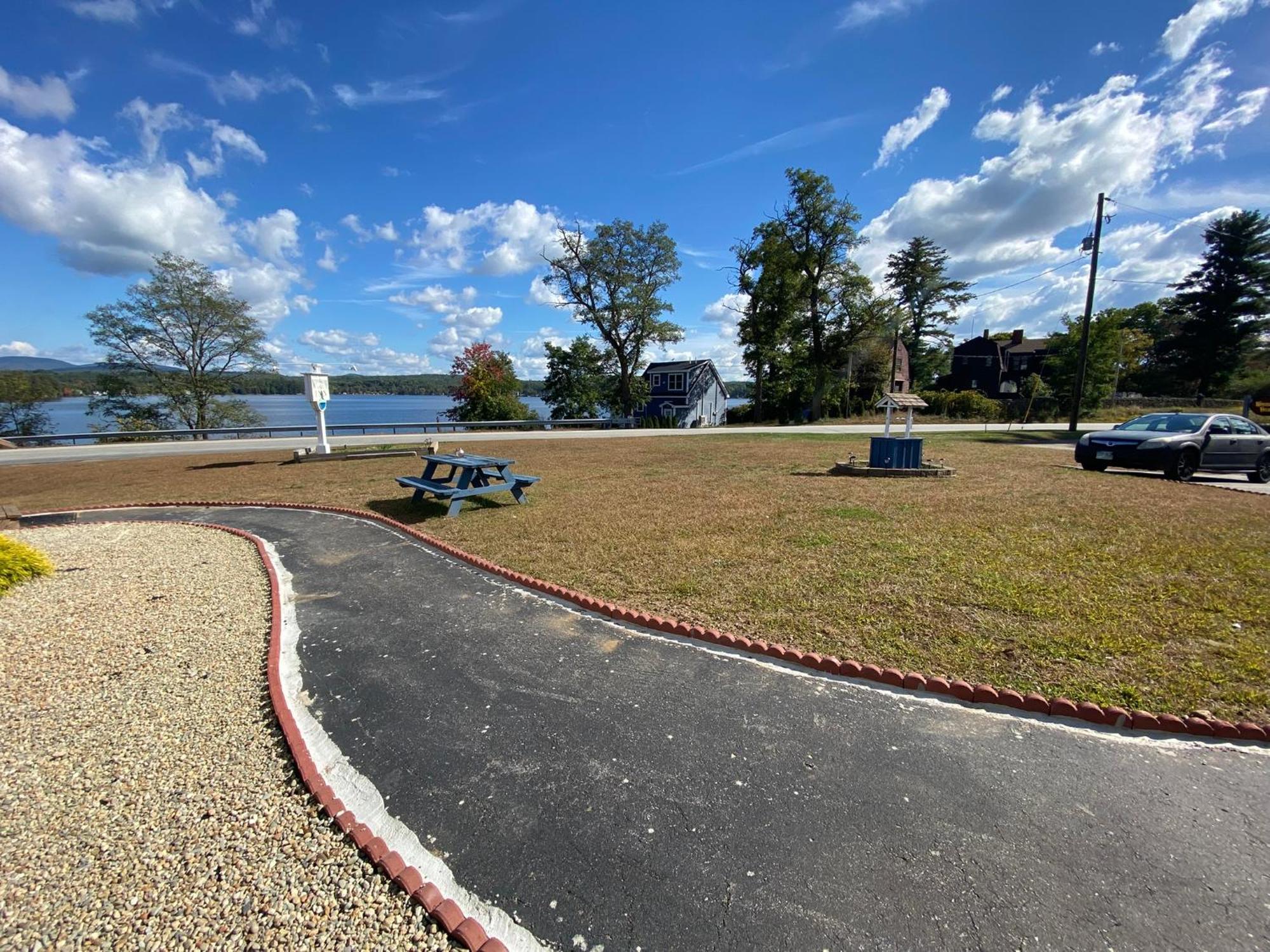 Winnisquam Lake Inn Тілтон Екстер'єр фото
